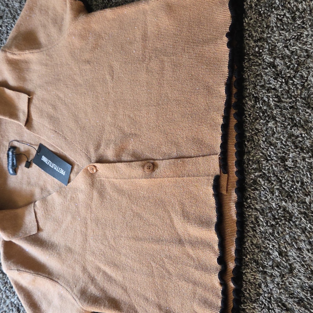 PrettyLittleThing Tan Short Sleeve Cardigan - Picture 7 of 7